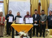 Bupati Tatu Serahkan NPHD untuk PSU Pilkada Kabupaten Serang 2024