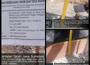 Diduga bangunan Rekonstruksi Jalan Dusun III Huta Gunung menuju Dusun Mandasari Nagori Tangga Batu Tidak Sesuai Juknis